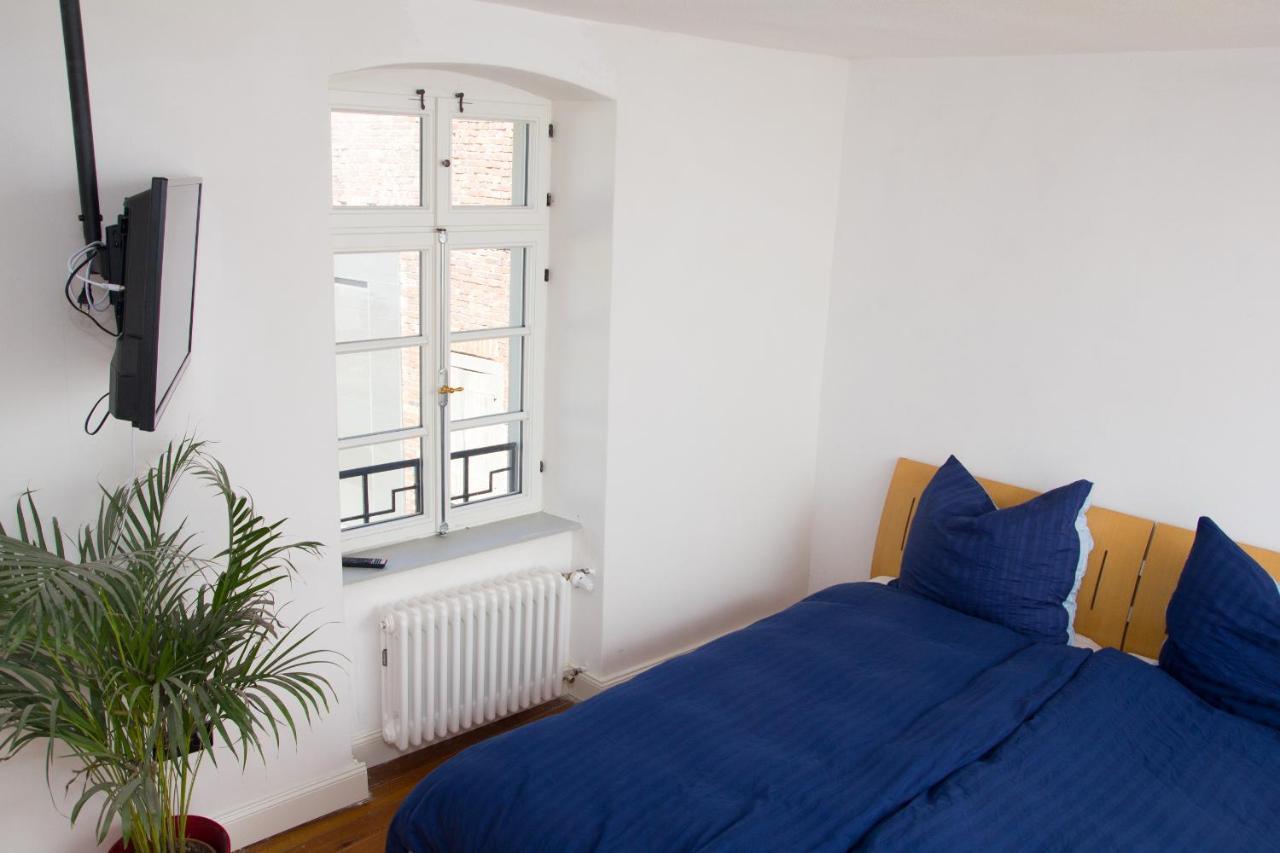 Gaestezimmer Mittelgasse Florsheim-Dalsheim ภายนอก รูปภาพ